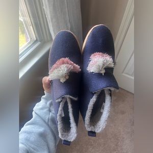 Women’s Toms Slippers